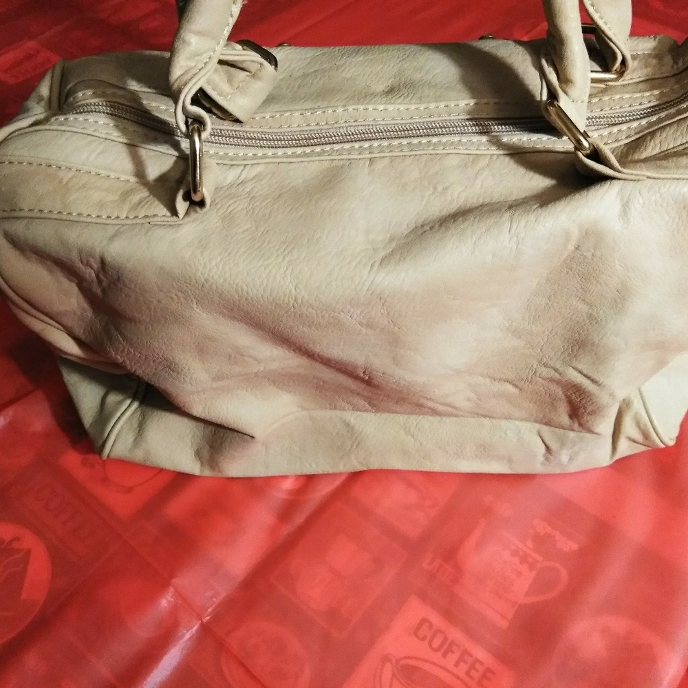 Handbag - Picture 3 of 4